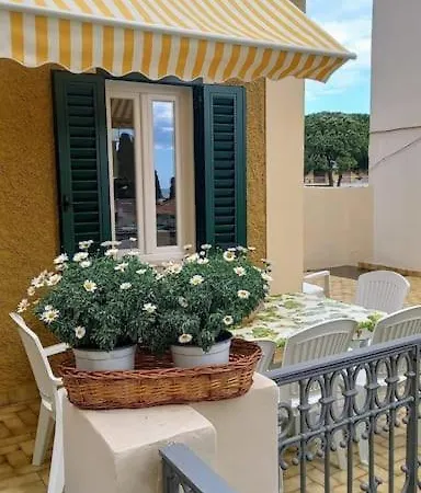 Oro Blu Semesterbostad *