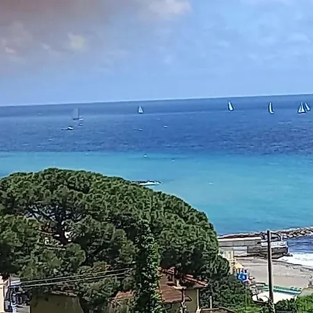 Oro Blu بيت للعطل